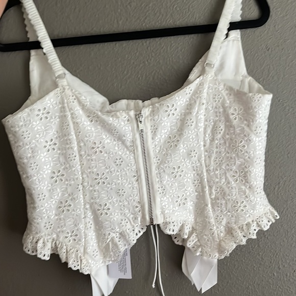 For Love and Lemons. Size XL. White. - Picture 2 of 3